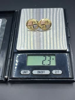 18karat gold earring