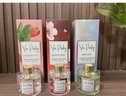 Via pinky reed diffusers